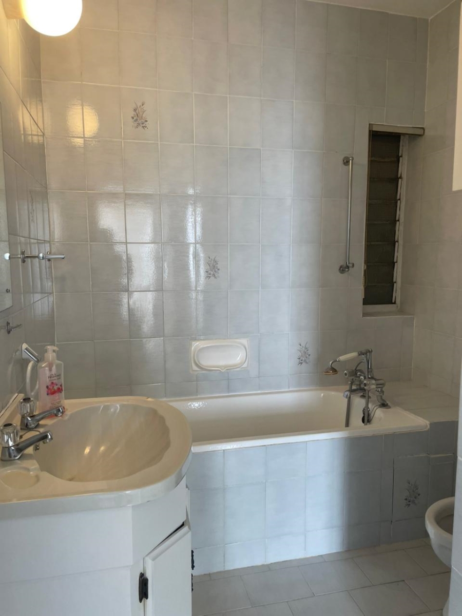 2 Bedroom Property for Sale in Summerstrand Eastern Cape